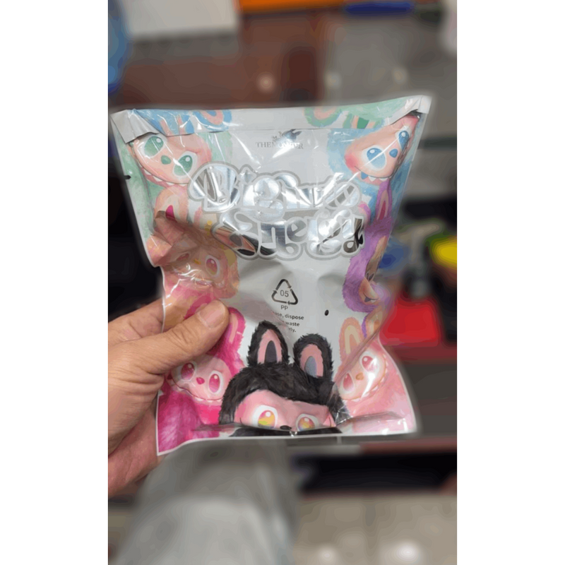 Labubu Mini Monstro Colecionável - Surpresa - SEM CAIXA  - Geração 3 (Sortidos)