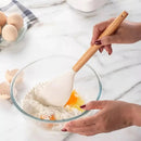 Kit Chef Elegance: 10 Utensílios de Cozinha em Silicone com cabo de Madeira e de BRINDE ganhe um Pegador de Salada e um Porta Utensílios MAIS um E-BOOK EXCLUSIVO com receitas fáceis e práticas para o seu dia a dia.